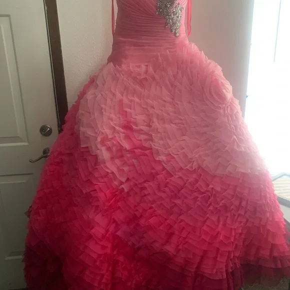 Stunning Pink Ombre Gown with Embellished Bodice - Picture 4 of 8